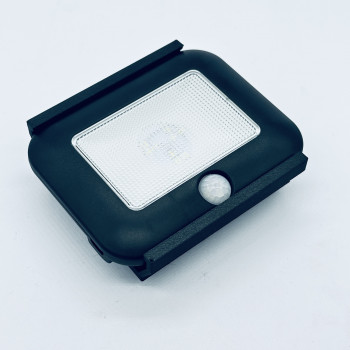 3x LZPoint LED Leuchte/Lampe für Dacia Duster III Kofferraum YouClip kompatibel mit Bewegungssensor 90 lm