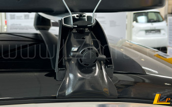 Renault MeganE Electric E-Tech EV Dachträger Quickfix Querstreben Abschließbar