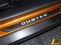 Dacia Duster II/III Einstiegsleisten Set Selbstleuchtend